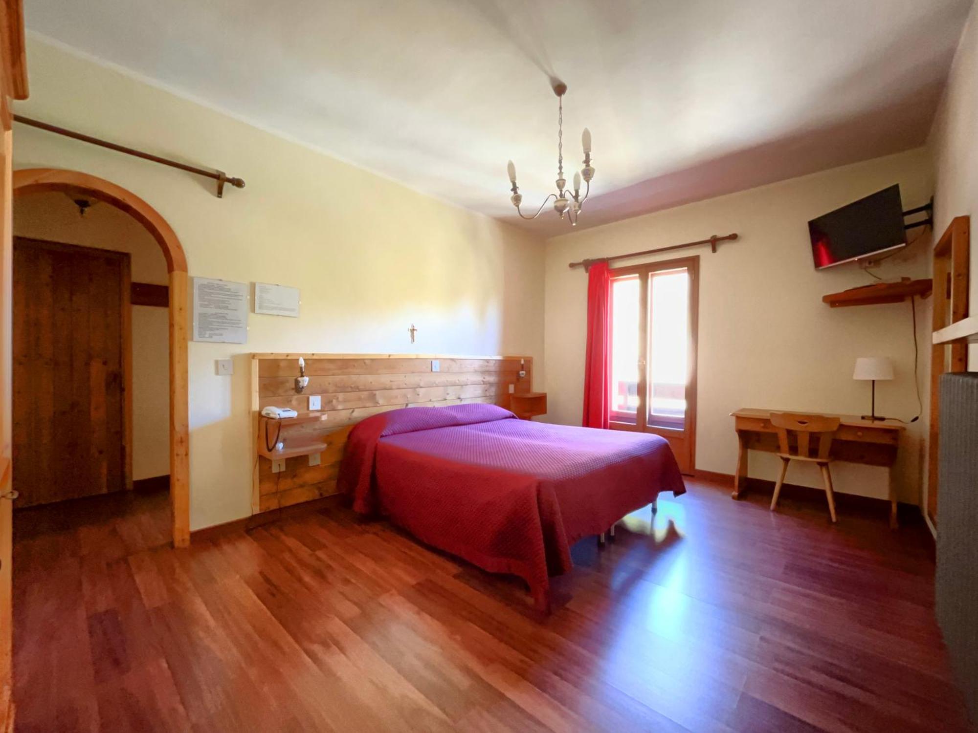 Hotel Garni Mille Pini سكانو المظهر الخارجي الصورة