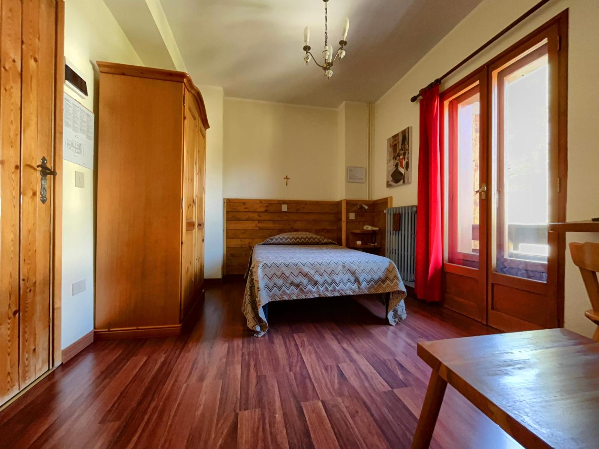 Hotel Garni Mille Pini سكانو المظهر الخارجي الصورة