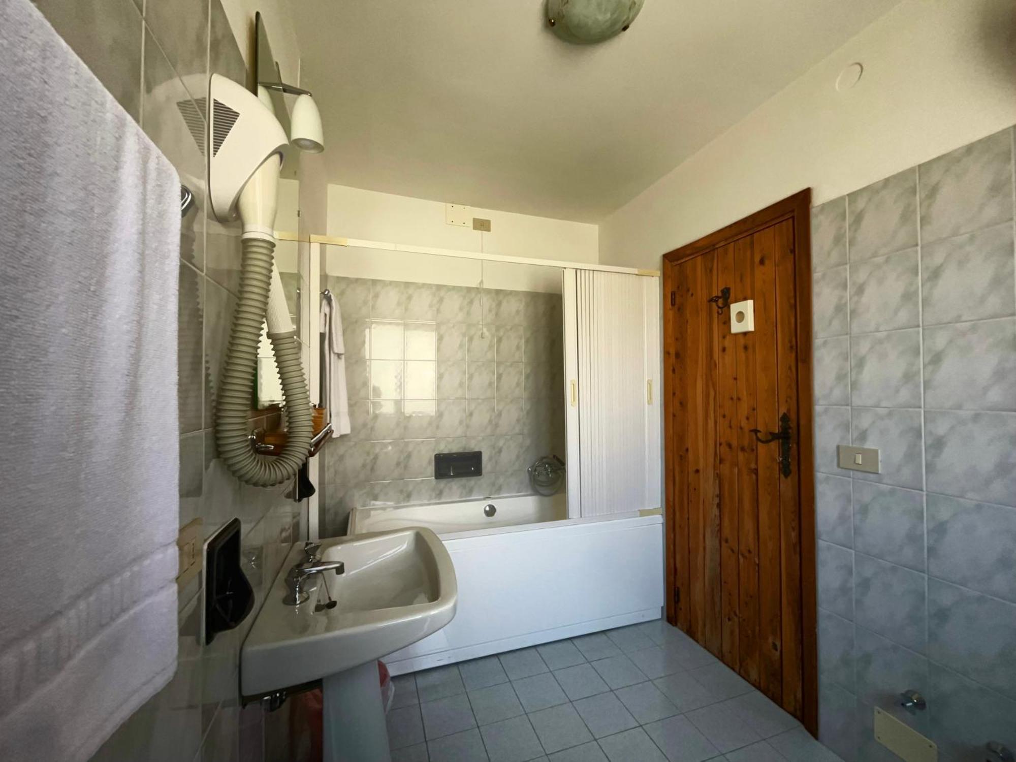 Hotel Garni Mille Pini سكانو المظهر الخارجي الصورة