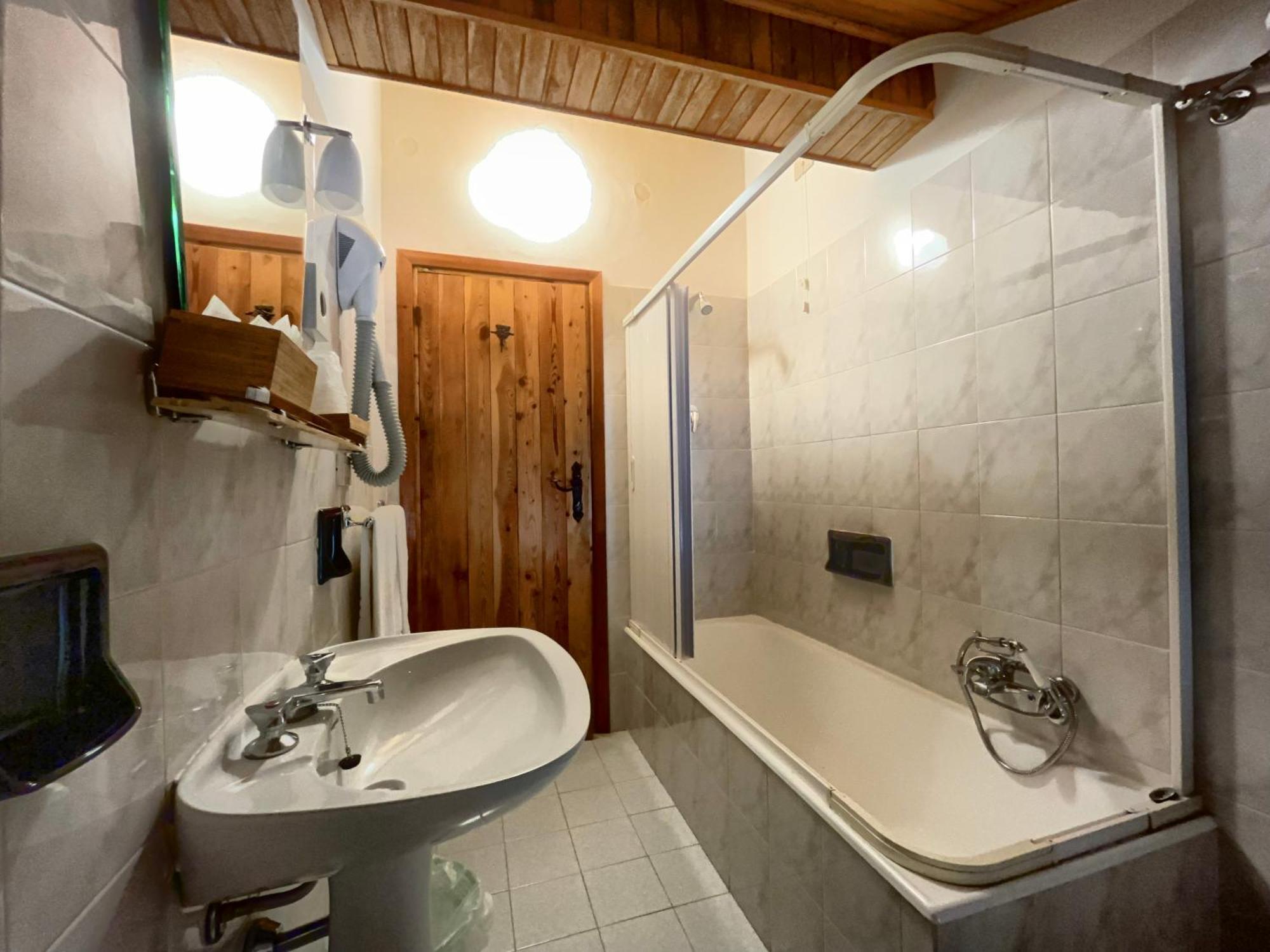 Hotel Garni Mille Pini سكانو المظهر الخارجي الصورة