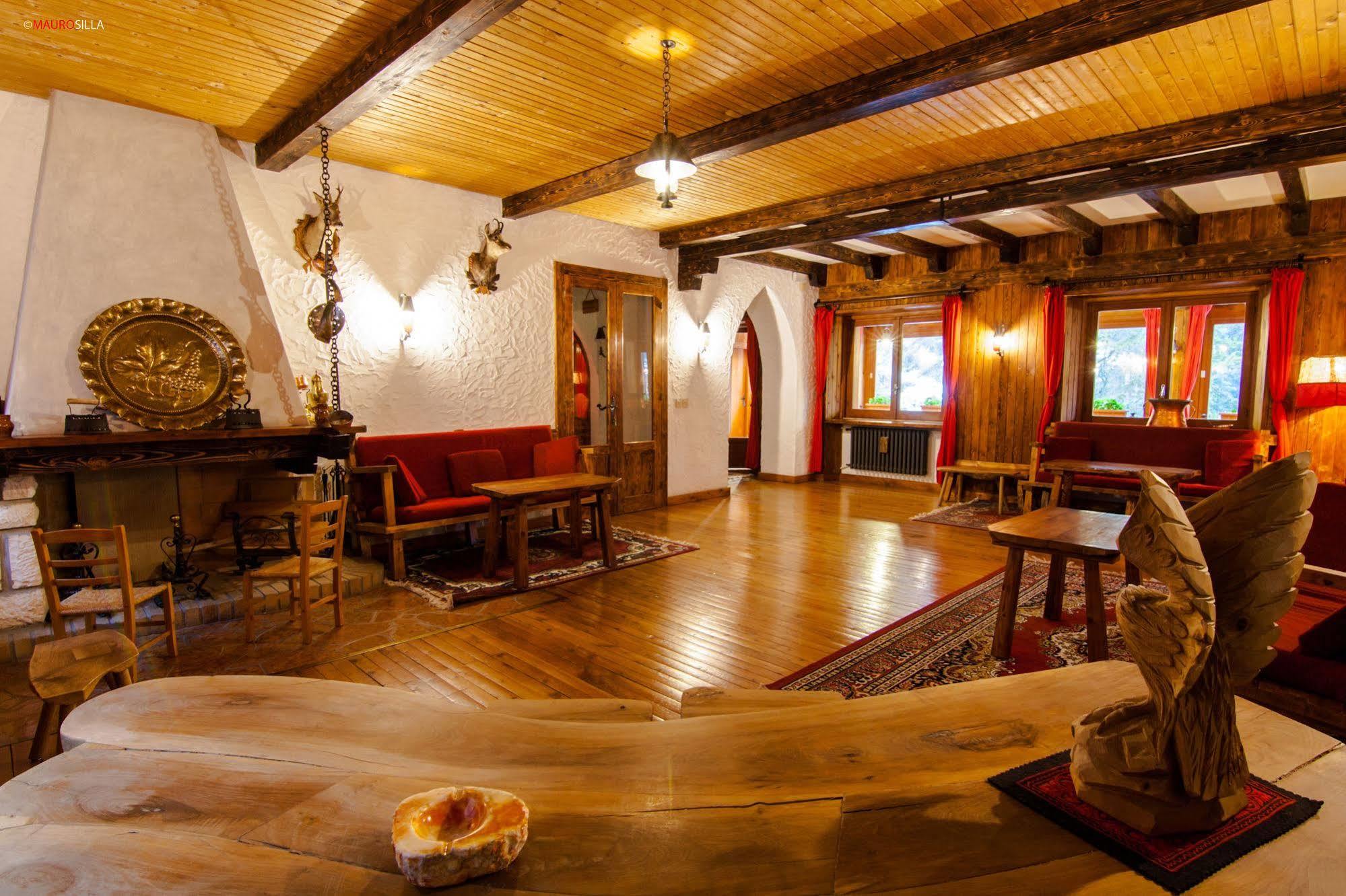 Hotel Garni Mille Pini سكانو المظهر الخارجي الصورة